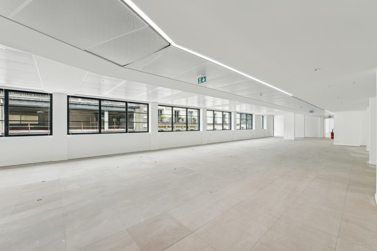Bureau Paris 2482m² Location bureau Paris OLBUR2202092 17